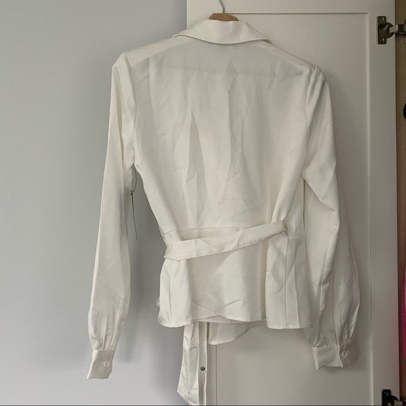 Lulus Boss Mode White Satin Long Sleeve Wrap Top, NWT, Size medium 🌷 - Picture 12 of 13